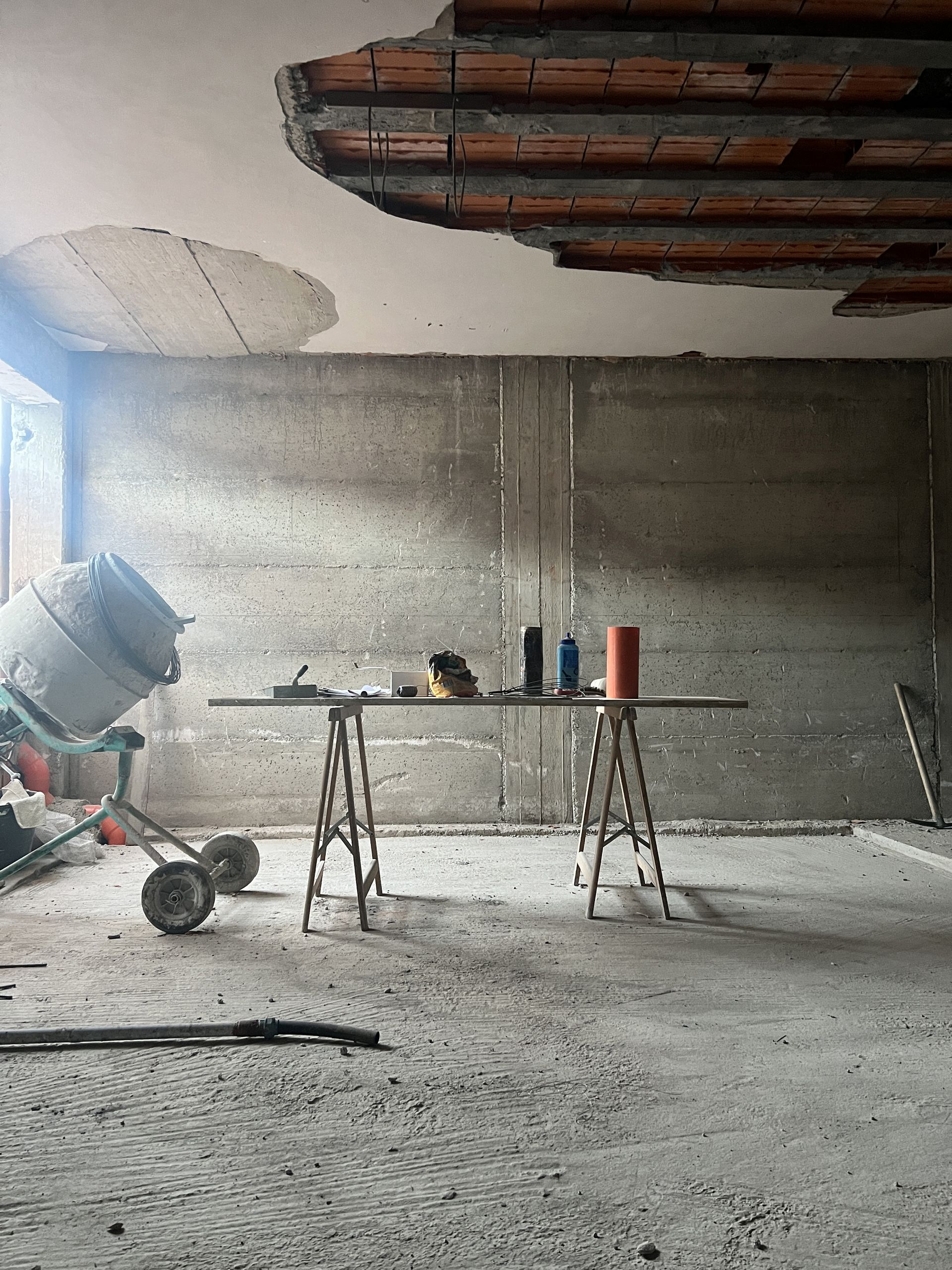 Progetto interior design, ristrutturazione appartamento, corpo scala, open space, isola cucina, Bergamo, Milano, Lago di Como, Londra, New York, Parigi, Gstaad