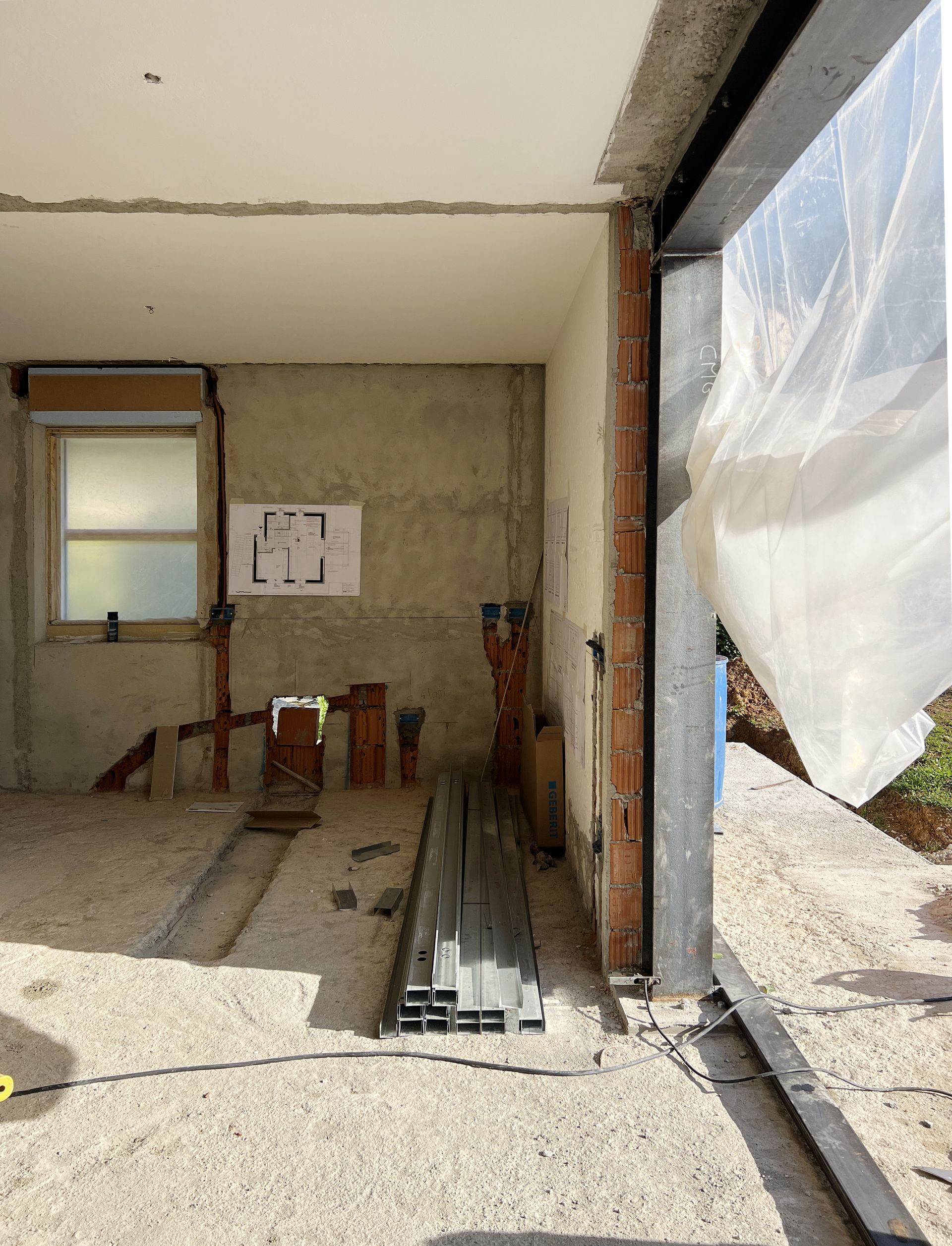 Progetto interior design, ristrutturazione appartamento, corpo scala, open space, isola cucina, Bergamo, Milano, Lago di Como, Londra, New York, Parigi, Gstaad