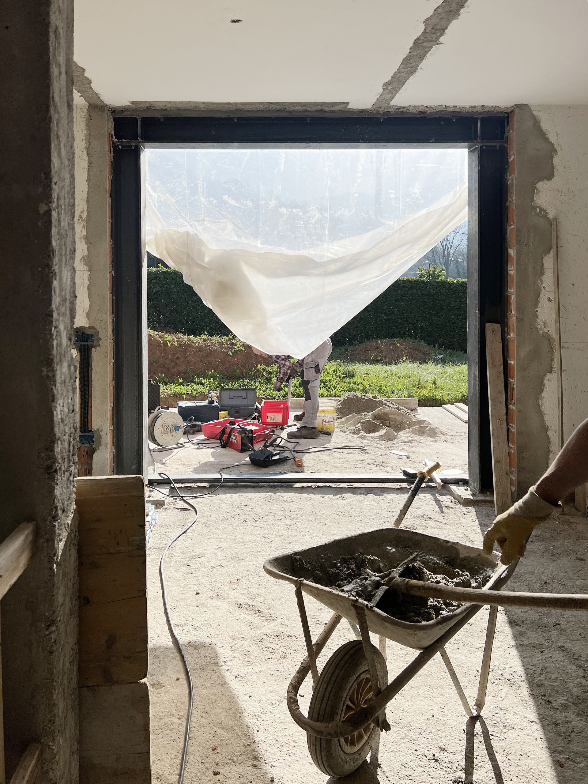 Progetto interior design, ristrutturazione appartamento, corpo scala, open space, isola cucina, Bergamo, Milano, Lago di Como, Londra, New York, Parigi, Gstaad