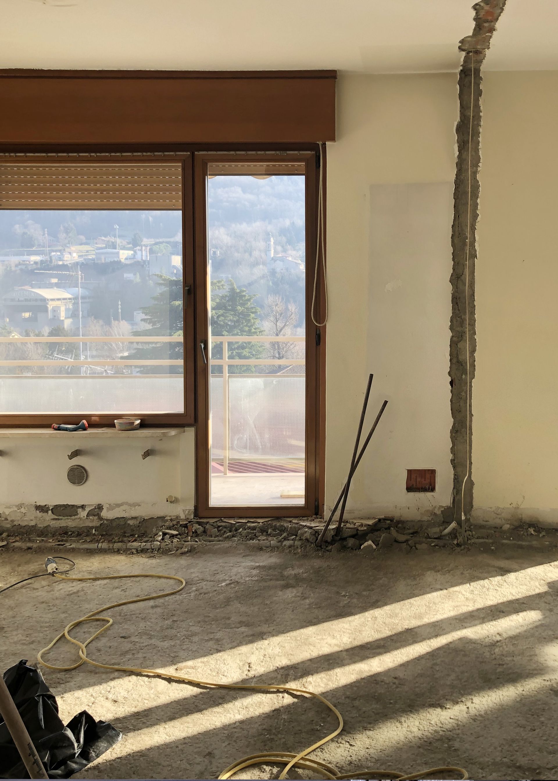 interior design project, apartment renovation marble kitchen in Bergamo, Milan, London, New York, Paris, Lake Como, Gstaad. designer Claudio Acquaviva, architect Debora Bordogni, Officina Magisafi architecture design - kitchen