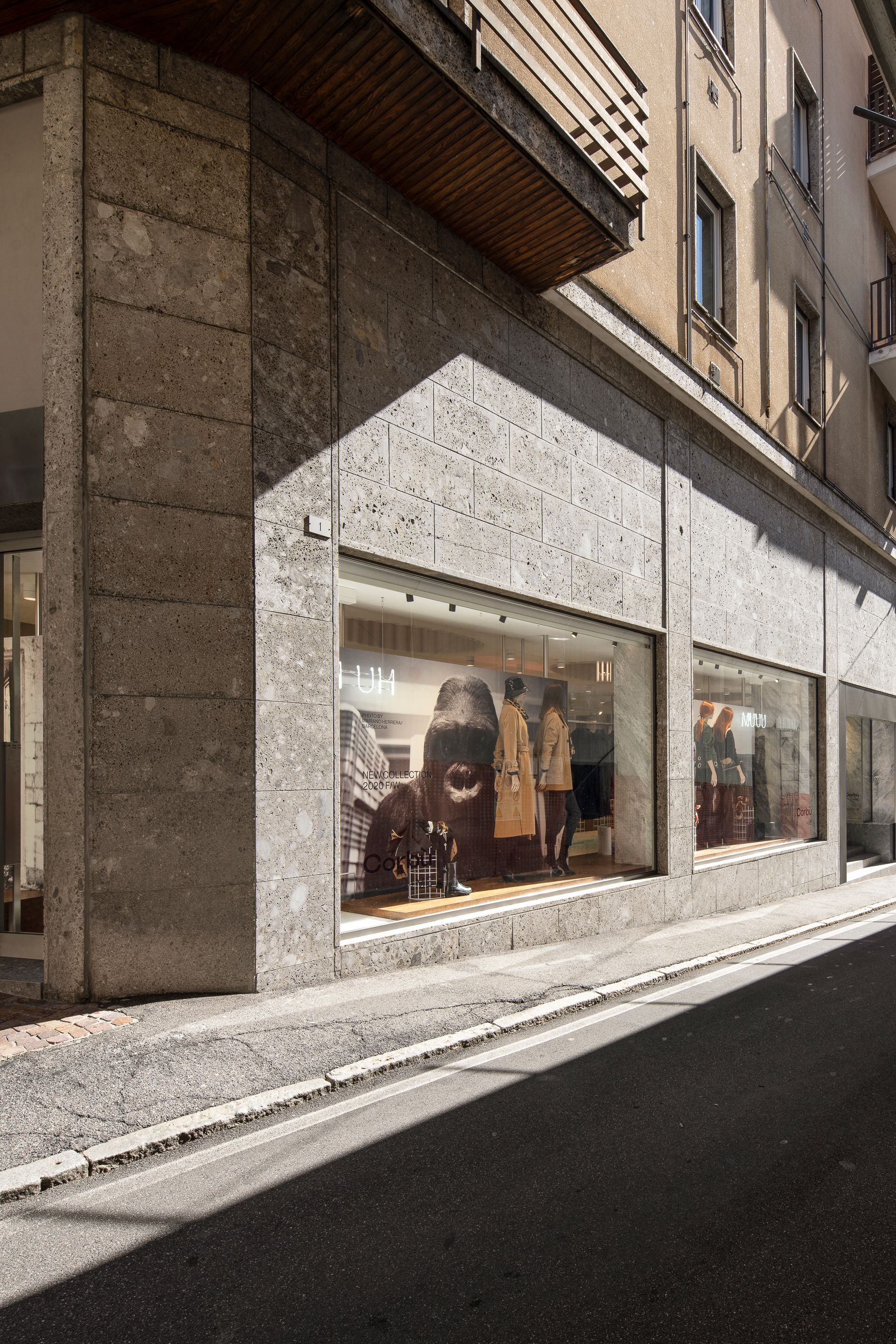Interior design project, boutique remodeling and rebranding luxury fashion clothing Bergamo, Milan, Lake Como, London, New York, Paris. Officina Magisafi architecture design -  shop windows
