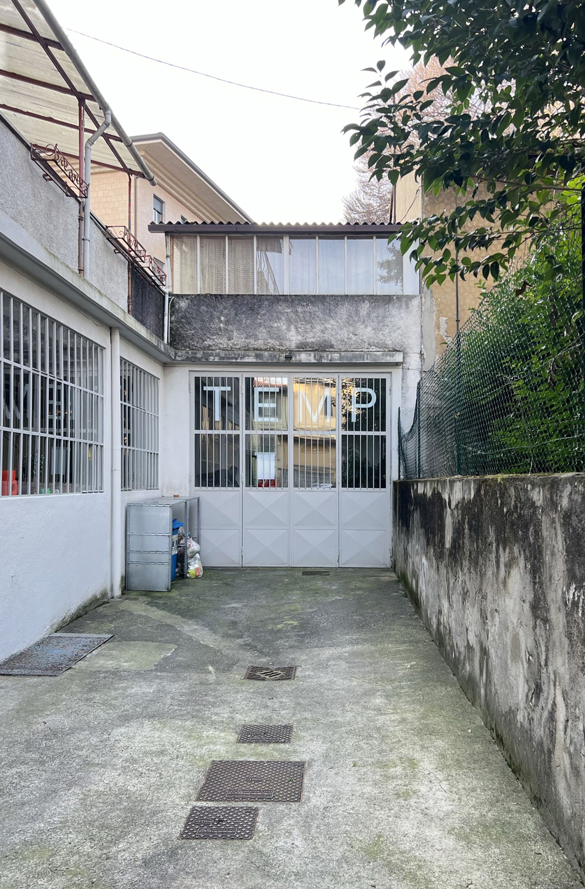 Progetto interior design, ristrutturazione spazio uffici, grafica, design della comunicazione, Bergamo, Milano, Lago di Como, Londra, New York, Parigi, Gstaad