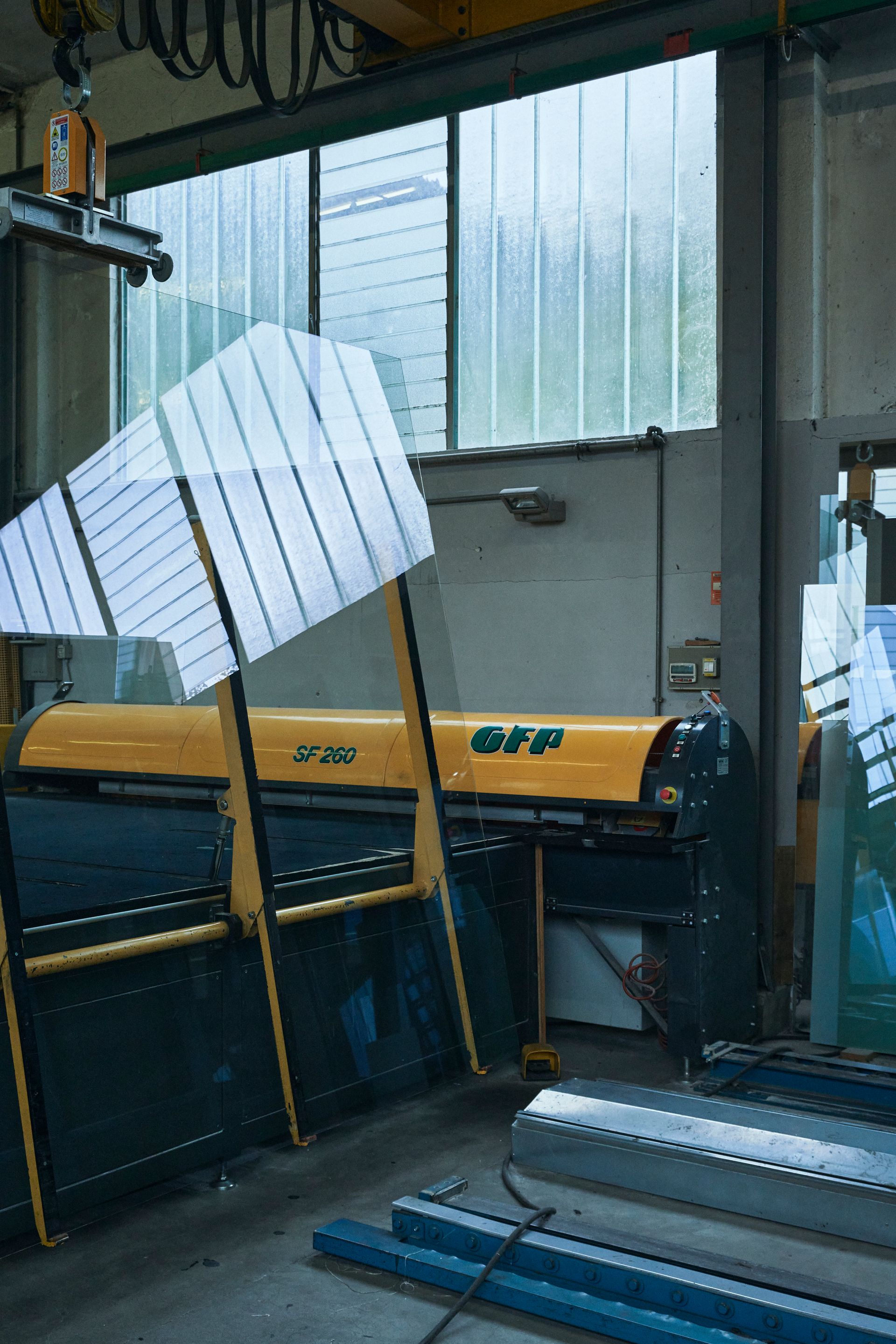 officina magisafi glassmaker glazier glass precision technology custom craftsmanship