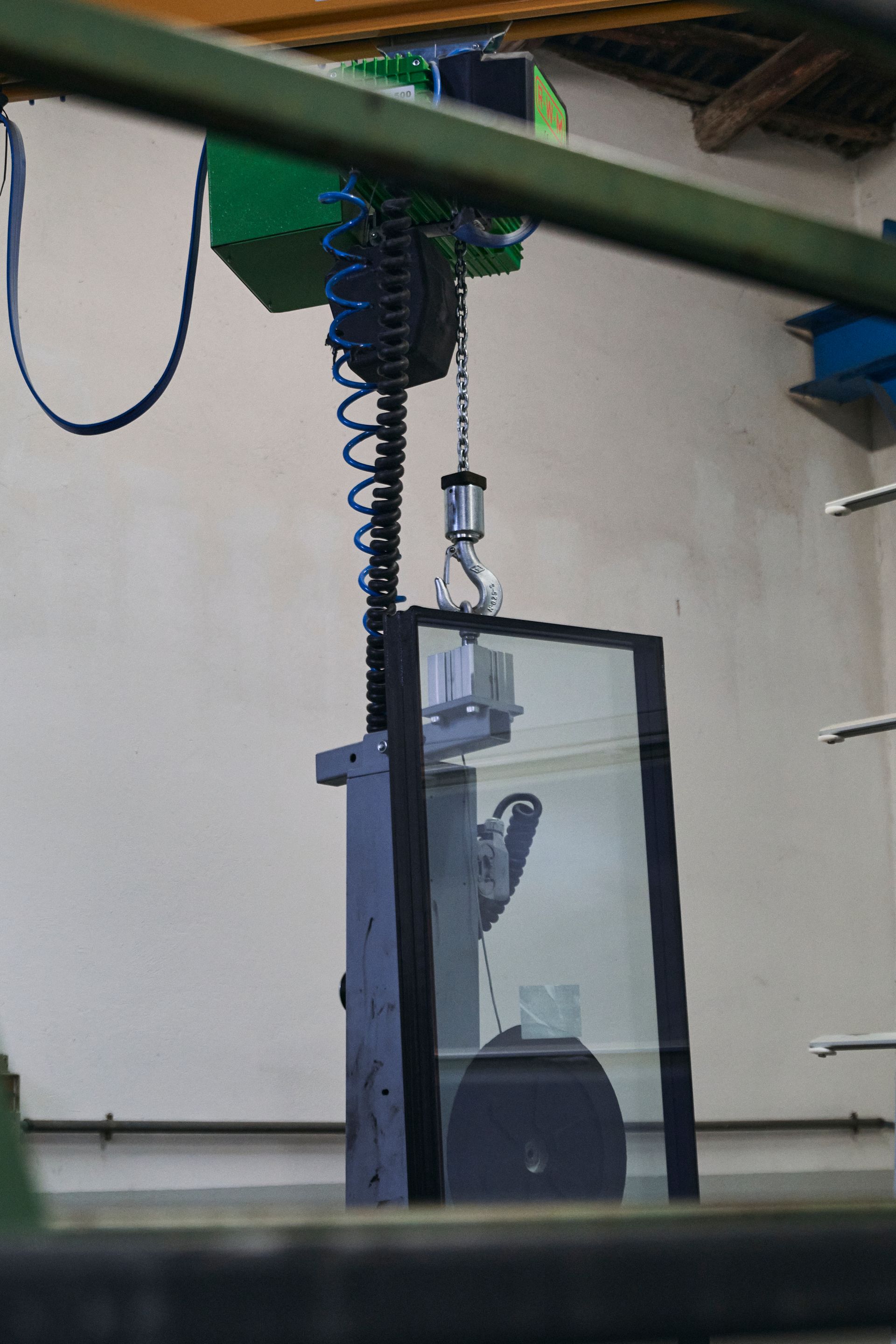 officina magisafi glassmaker glazier glass precision technology custom craftsmanship