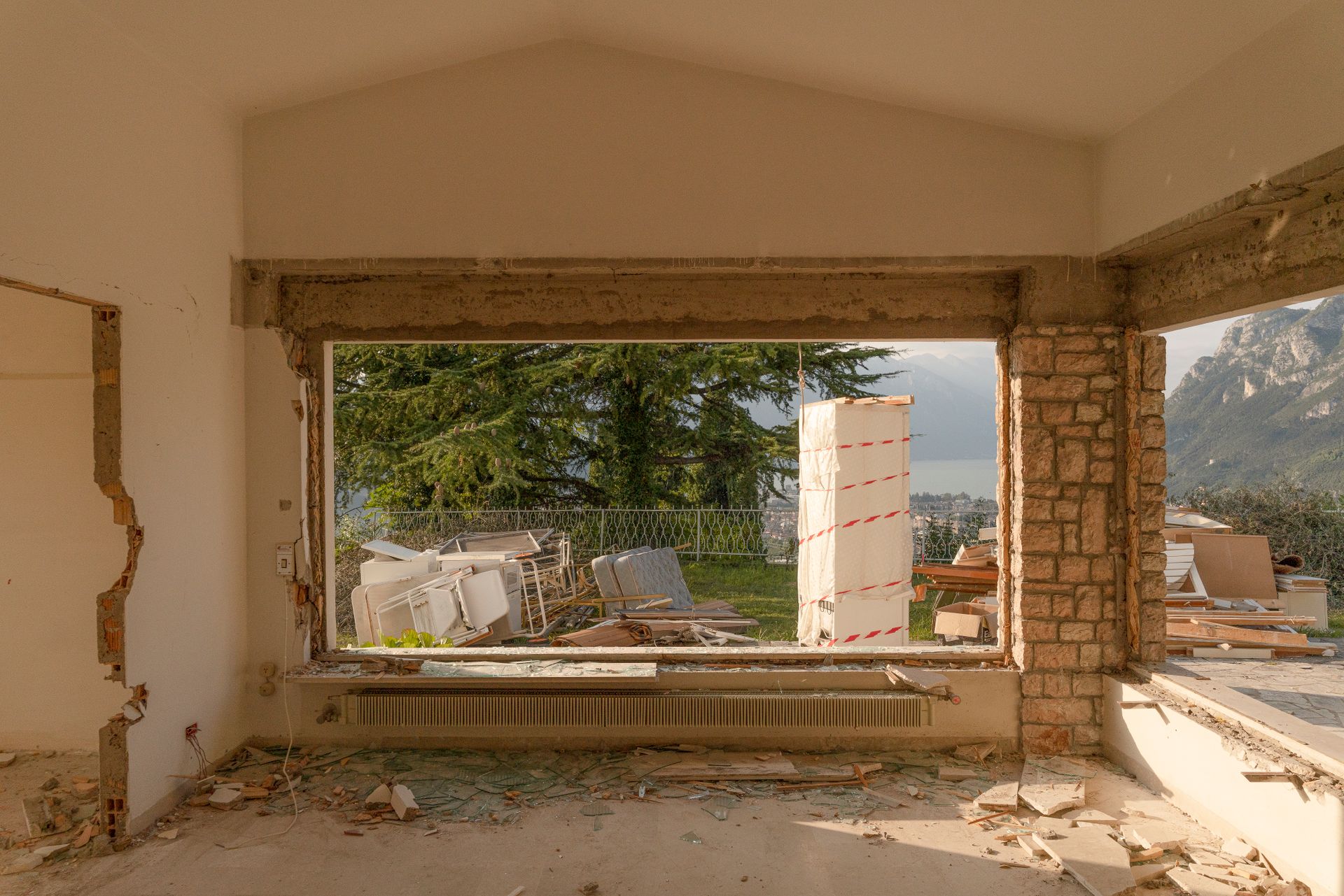 Reportage by Luca Argenton construction site strip out, house demolition Lake Garda, Brescia, Bergamo, Milan. Officina Magisafi architecture design - photo 4