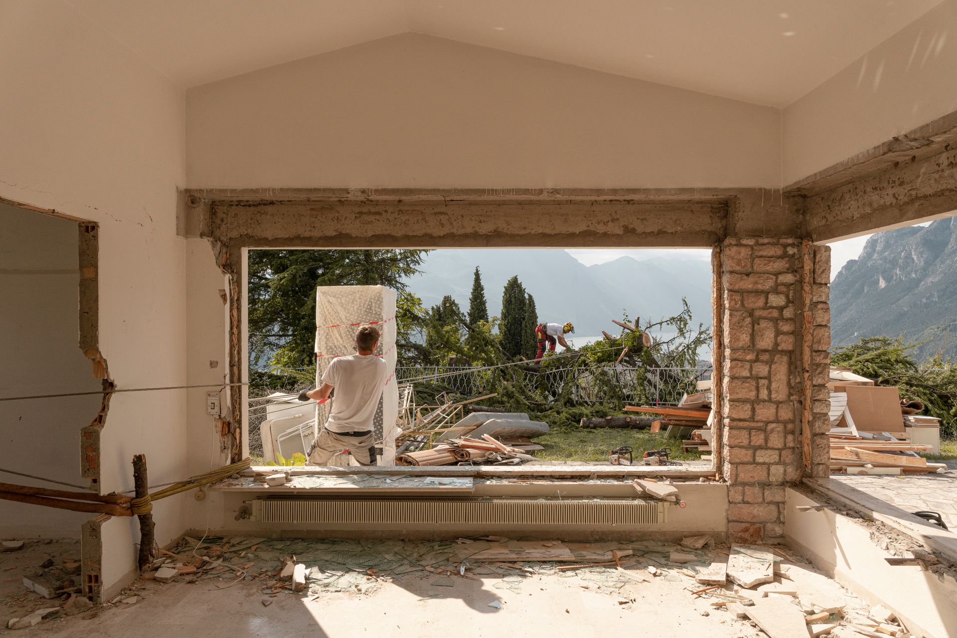 Reportage by Luca Argenton construction site strip out, tree cutting Lake Garda, Brescia, Bergamo, Milan. Officina Magisafi architecture design - photo 4